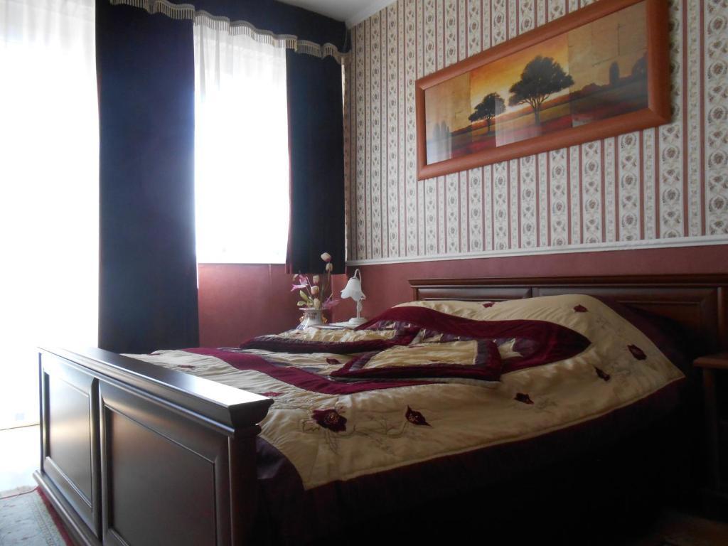 Bed and Breakfast Kalman Panzio Сегед Экстерьер фото